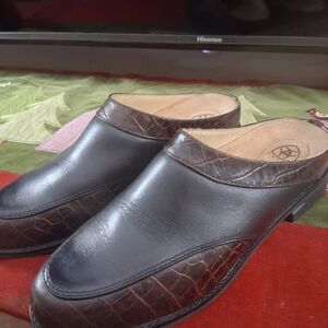 Ariat Men's Black and Brown Slip-On Shoes